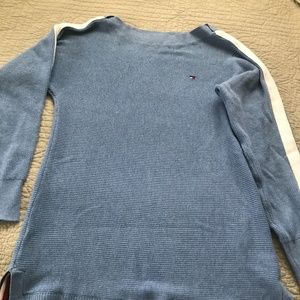 TOMMY HILFIGER men’s blue knit top size small